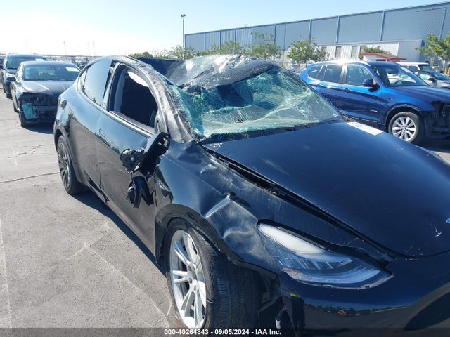 2020 TESLA MODEL Y 5YJYGDEE5LF057679 Photo 5