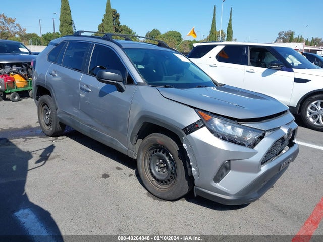 Toyota RAV4 LE 2021 2T3H1RFV0MC131861 Image 1