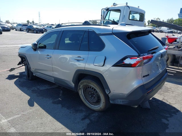 Toyota RAV4 LE 2021 2T3H1RFV0MC131861 Image 3