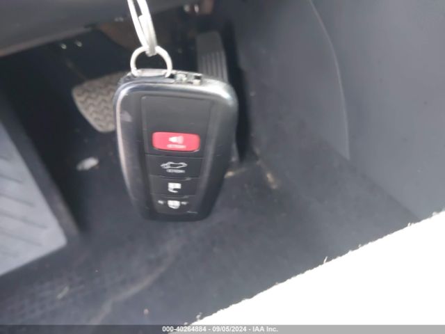 4T3RWRFV6RU136476 Toyota Rav4 Hybrid Xle