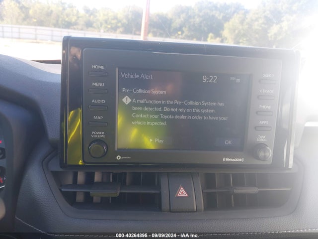 Toyota RAV4 LE 2021 JTMH1RFV3MD074938 Image 21
