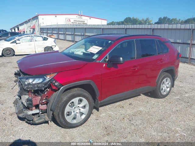 Toyota RAV4 LE 2021 JTMH1RFV3MD074938 Image 2