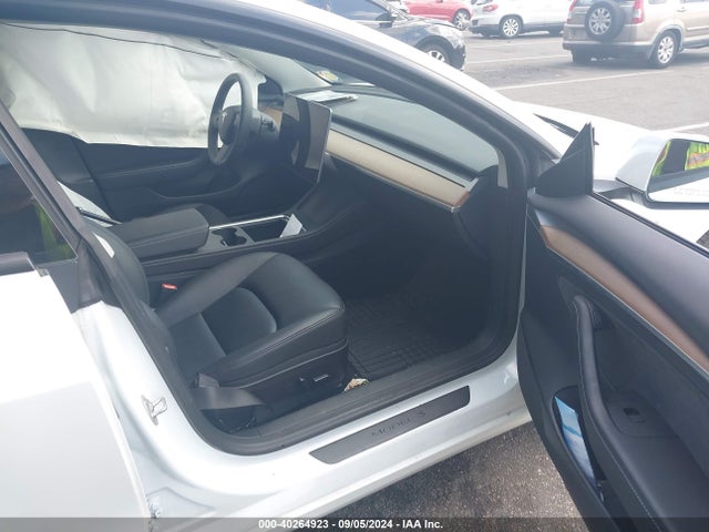 2023 TESLA MODEL 3 5YJ3E1EA7PF476666 Photo 4