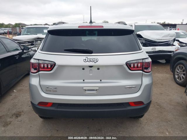 3C4NJDBN6RT114619 Jeep Compass Latitude 4x4
