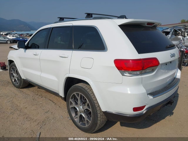 1C4RJFBG7JC225789 Jeep Grand Cherokee Sterling Edition 4x4