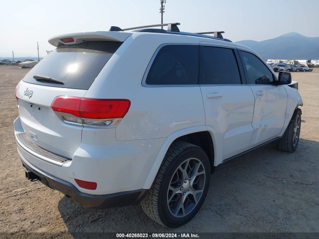 1C4RJFBG7JC225789 Jeep Grand Cherokee Sterling Edition 4x4