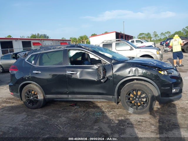 Nissan ROGUE SV 2018 5N1AT2MT3JC719573 Image 13