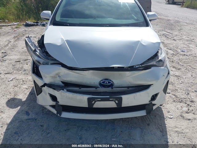 Toyota Prius Two 2016 JTDKBRFU6G3515353 Image 6