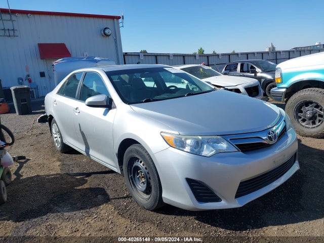 Toyota CAMRY LE 2014 4T4BF1FK1ER428425 головне зображення