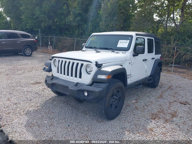 1C4HJXDG5JW150717 Jeep Wrangler Unlimited Sport 4x4