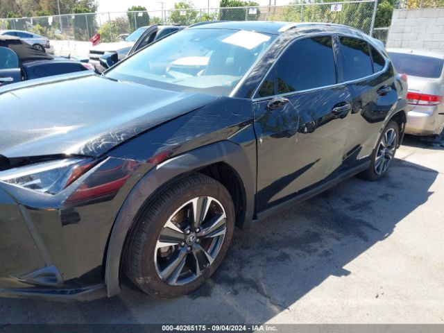 JTHX9JBH4M2046615 Lexus UX 250H