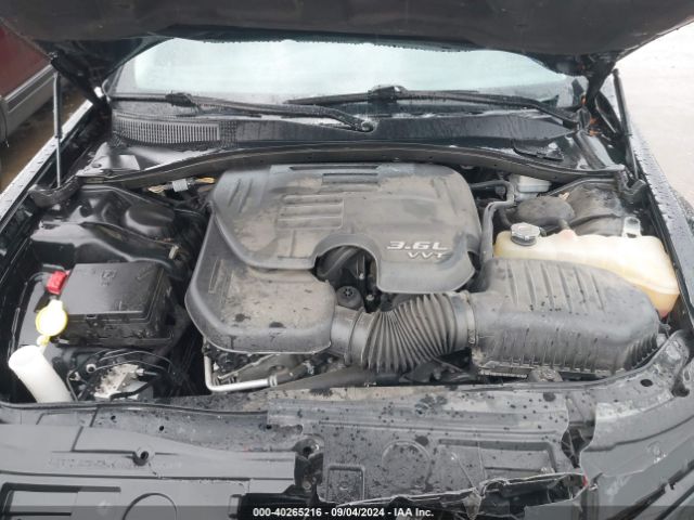 2C3CCAAG0FH786588 Chrysler 300 Limited