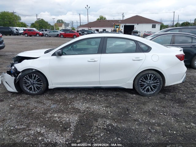 KIA Forte Gt-line 2022 3KPF54ADXNE498937 Image 13