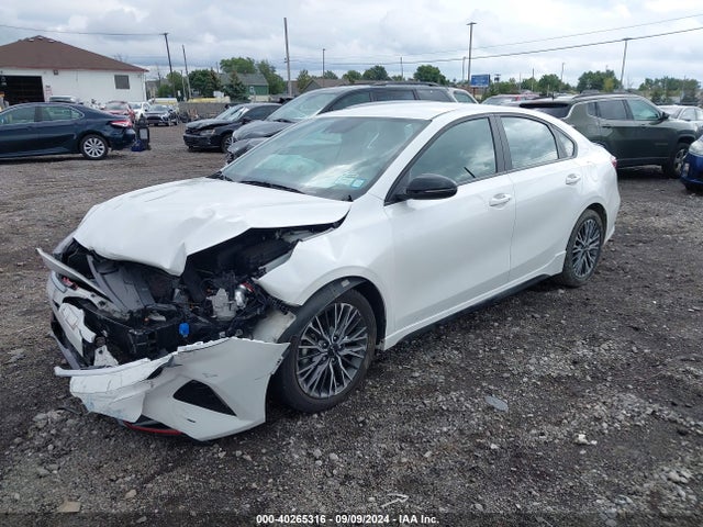 KIA Forte Gt-line 2022 3KPF54ADXNE498937 Image 2