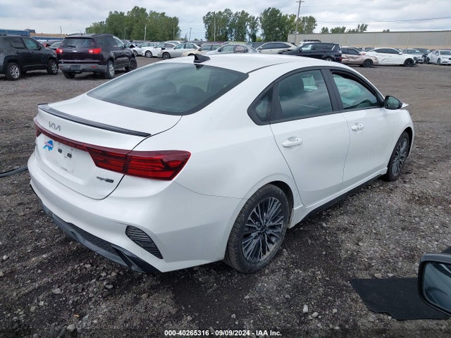 KIA Forte Gt-line 2022 3KPF54ADXNE498937 Image 4