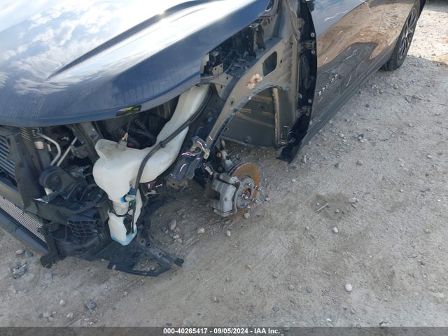 Chevrolet EQUINOX LT 2018 2GNAXSEV0J6212266 Image 17