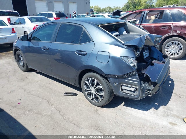 Toyota COROLLA LE 2018 2T1BURHE4JC051655 Image 3