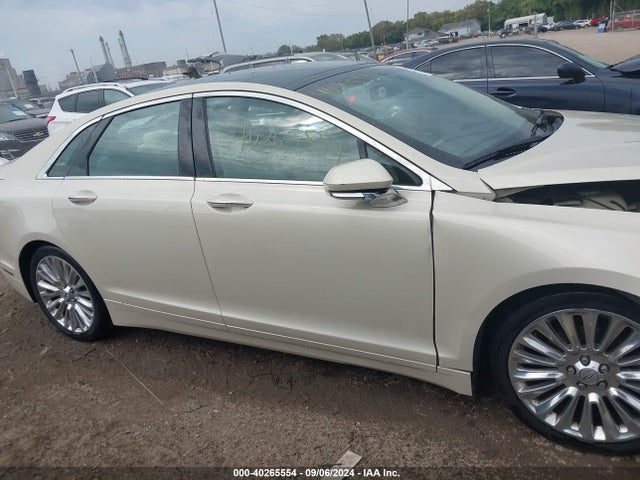 3LN6L2JK2FR624626 Lincoln MKZ