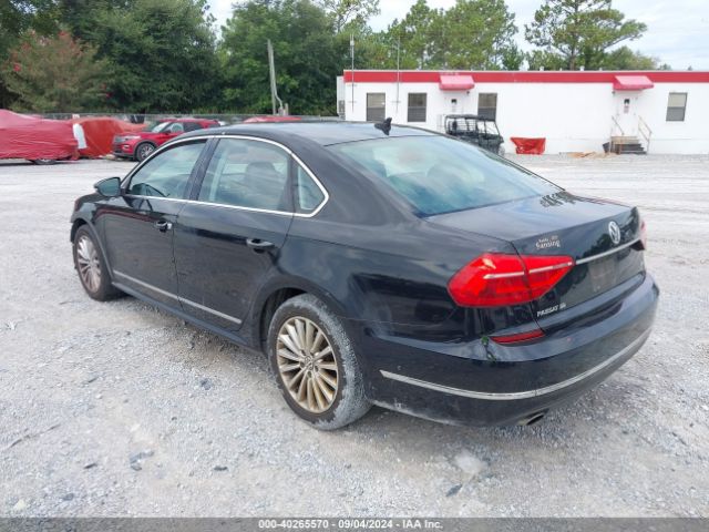 1VWBT7A33GC012148 Volkswagen Passat 1.8t Se