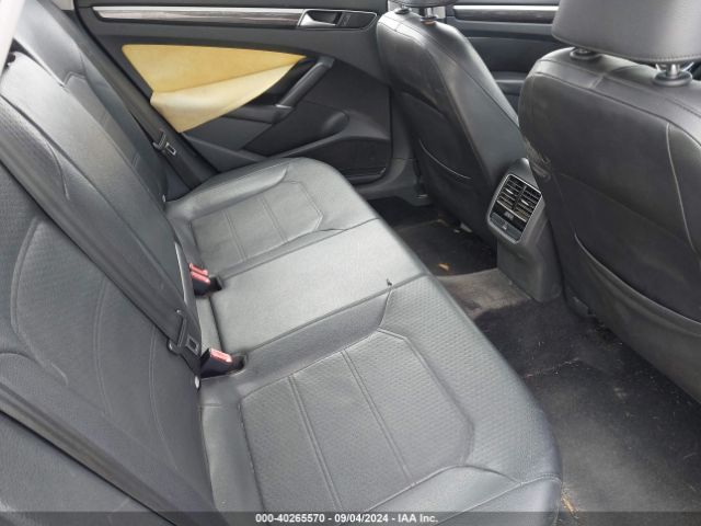 1VWBT7A33GC012148 Volkswagen Passat 1.8t Se