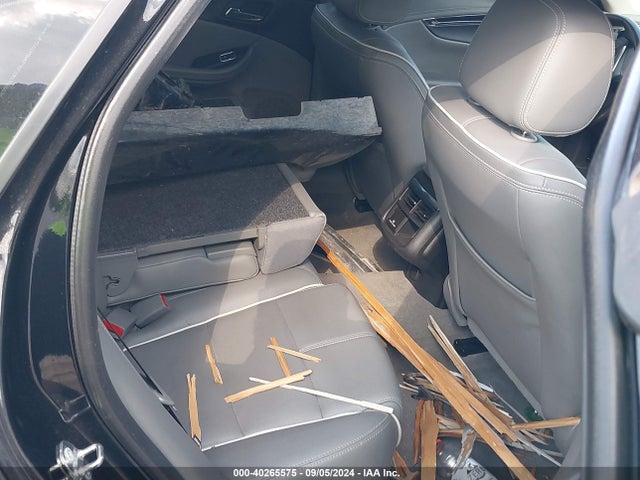 Chevrolet IMPALA 2LZ 2018 1G1125S30JU146355 Image 8