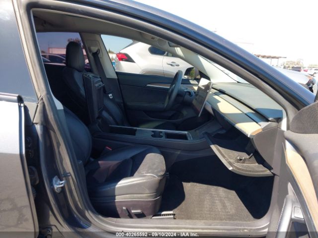 5YJ3E1EA2MF995975 Tesla Model 3 Standard Range Plus Rear-wheel Drive