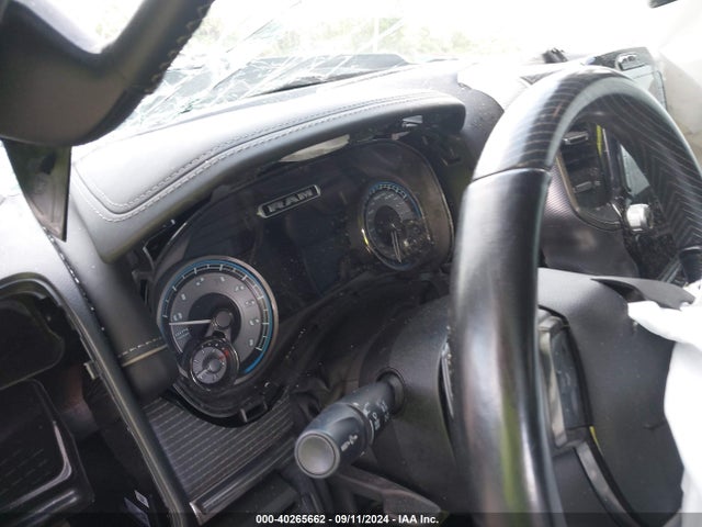 1C6SRFHT6MN655778 RAM 1500 Limited  4x4 5'7 Box