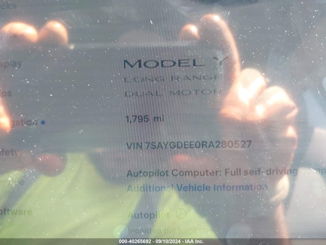 2024 TESLA MODEL Y 7SAYGDEE0RA280527 Photo 6