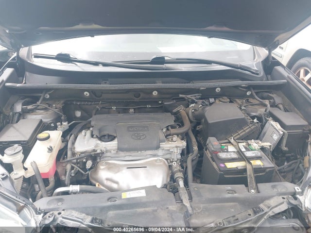 2T3YFREV6HW357460 Toyota Rav4 Platinum