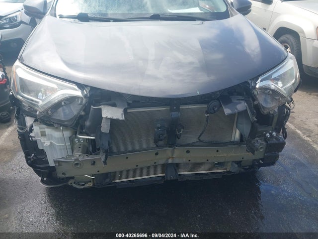 2T3YFREV6HW357460 Toyota Rav4 Platinum