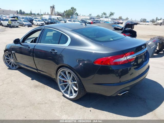 2014 JAGUAR XF SAJWJ0EF7E8U22538 Photo 2
