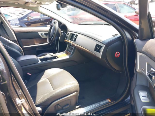 2014 JAGUAR XF SAJWJ0EF7E8U22538 Photo 4