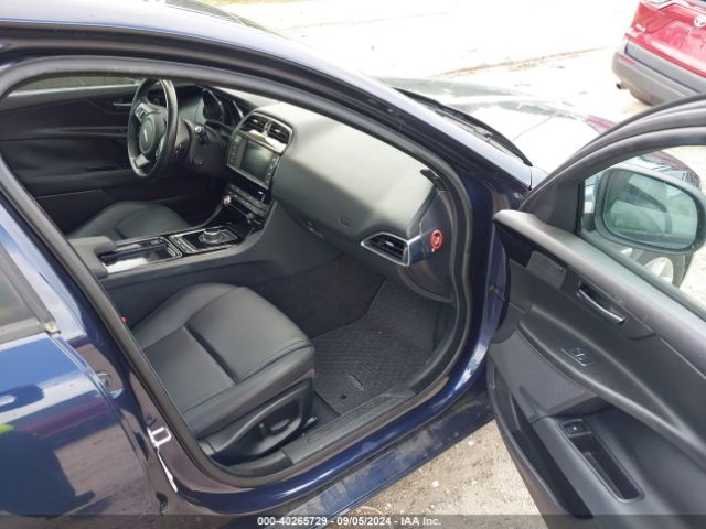 SAJAD4FX8JCP34455 Jaguar Xe 25t Premium