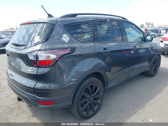 Ford ESCAPE SE 2018 1FMCU9GD6JUA55685 Image 4