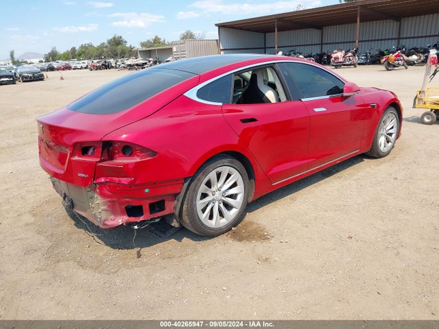 2018 TESLA MODEL S 5YJSA1E22JF244242 Photo 3