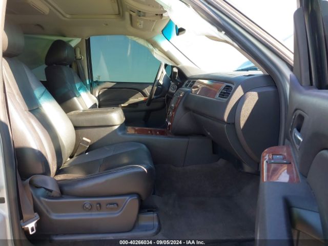 1GNSKKE77ER111823 Chevrolet Suburban 1500 Ltz