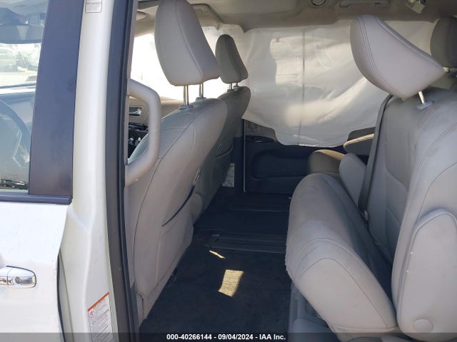 5TDYZ3DC1LS082949 Toyota SIENNA XLE