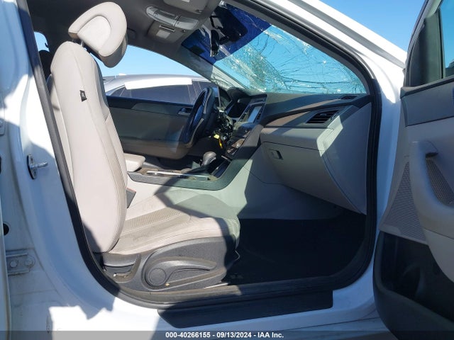 Hyundai SONATA SE 2016 5NPE24AF7GH360146 Image 12