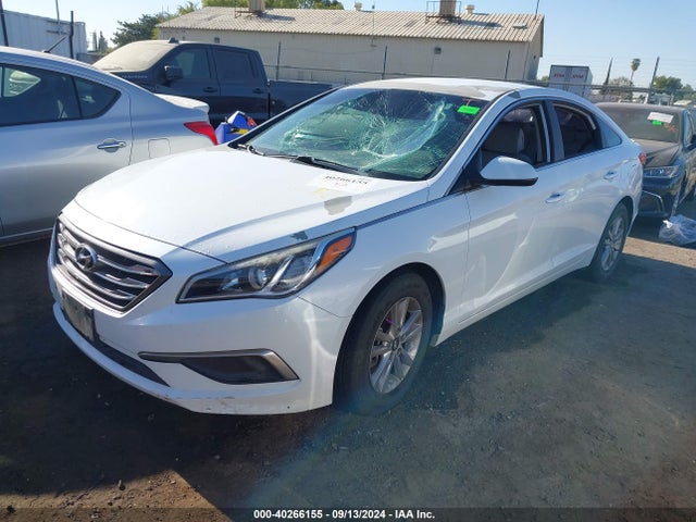 Hyundai SONATA SE 2016 5NPE24AF7GH360146 Image 2