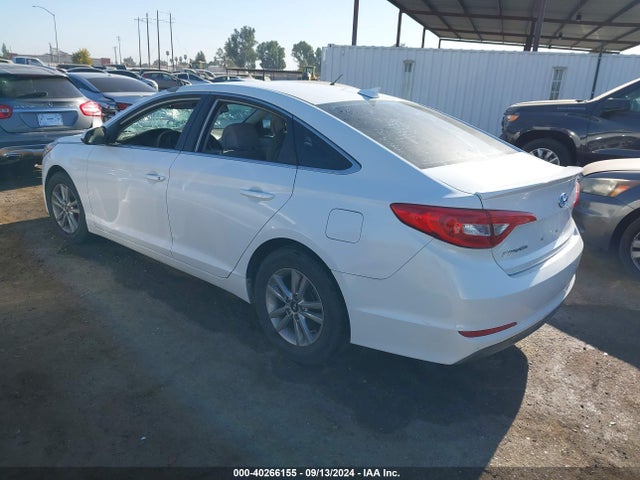 Hyundai SONATA SE 2016 5NPE24AF7GH360146 Image 3
