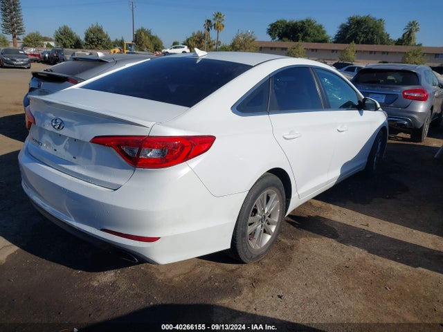 Hyundai SONATA SE 2016 5NPE24AF7GH360146 Image 4