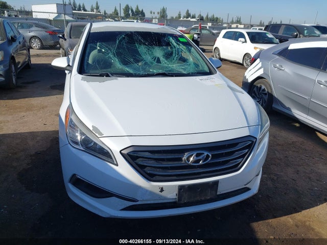Hyundai SONATA SE 2016 5NPE24AF7GH360146 Image 6