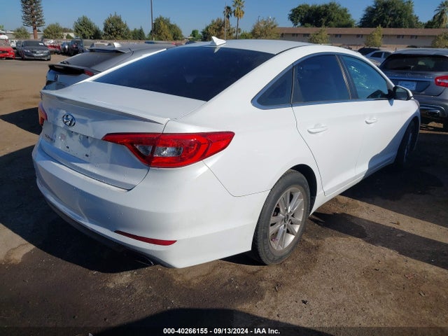Hyundai SONATA SE 2016 5NPE24AF7GH360146 Image 8