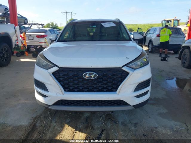 KM8J33ALXKU897678 Hyundai TUCSON SEL
