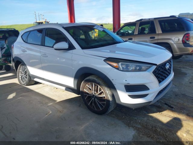 KM8J33ALXKU897678 Hyundai TUCSON SEL