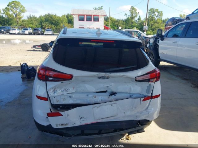 KM8J33ALXKU897678 Hyundai TUCSON SEL