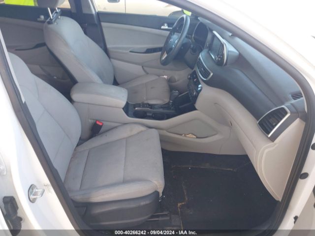 KM8J33ALXKU897678 Hyundai TUCSON SEL