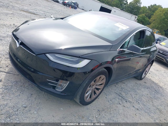 2019 TESLA MODEL X 5YJXCAE22KF184495 Photo 1