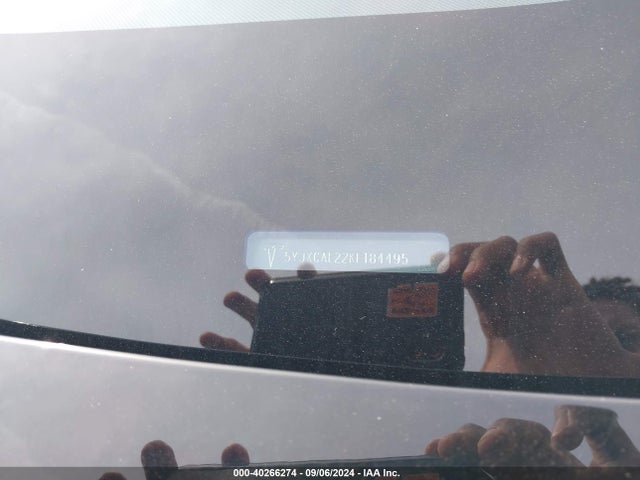 2019 TESLA MODEL X 5YJXCAE22KF184495 Photo 8