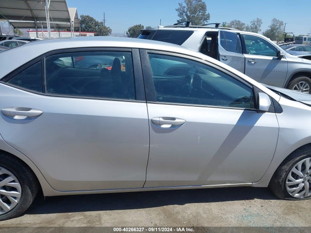 Toyota COROLLA LE 2017 5YFBURHE3HP627956 Image 14